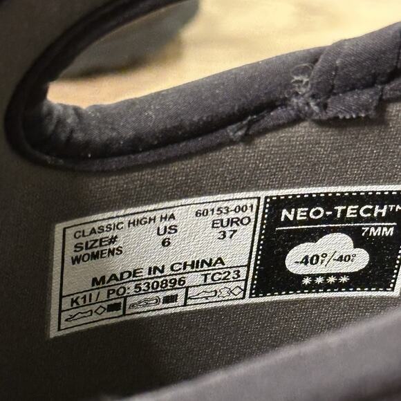 Bogs Tall Neo-Class Insulted Waterproof Boots - Picture 7 of 13